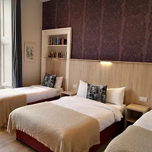 *** Guest house Dene Guest House, New Town United Kingdom